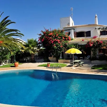 Casa Gondi - Right By Gale - Large Lush Gardens * Albufeira