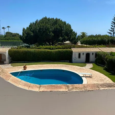 Casa Gondi - Right By Gale - Large Lush Gardens *