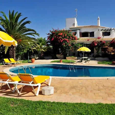 Casa Gondi - Right By Gale - Large Lush Gardens *